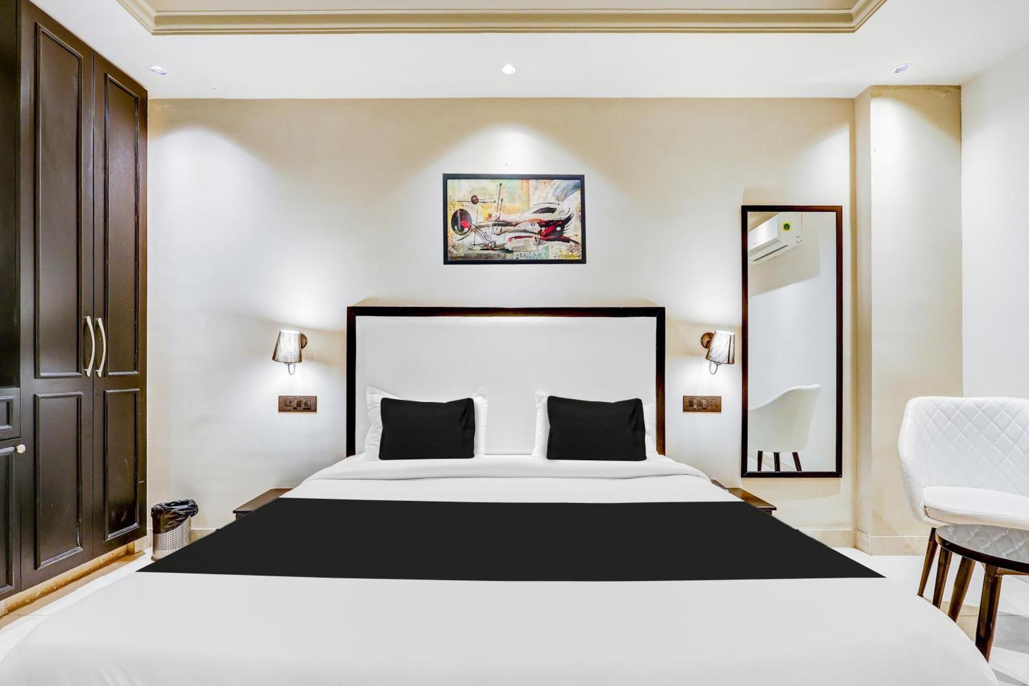Hotel Super Townhouse Oak Udyog Vihar à Gurgaon Extérieur photo